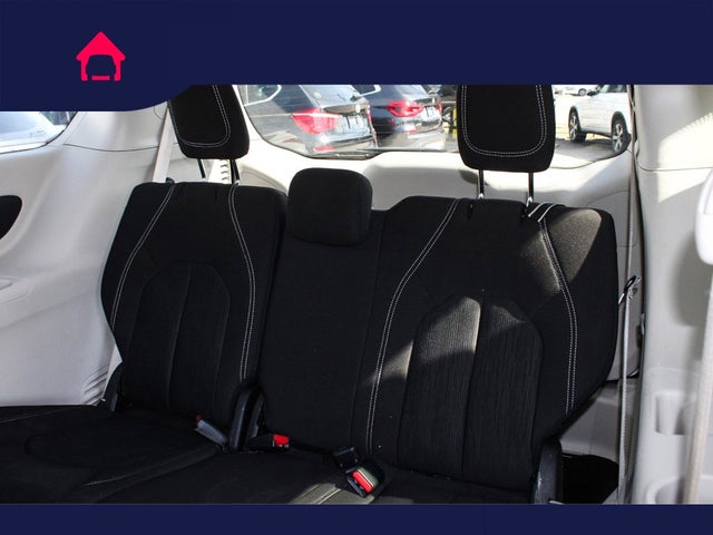 2022 Chrysler Voyager
