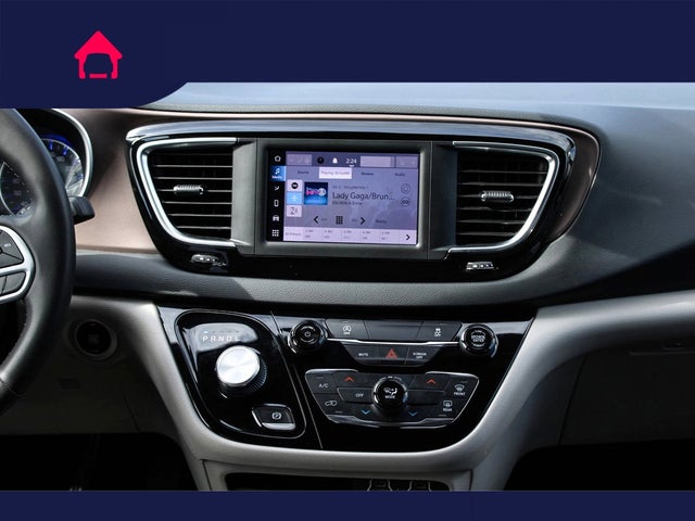 2022 Chrysler Voyager