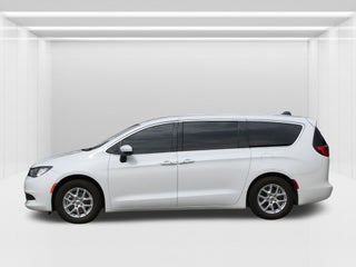 2022 Chrysler Voyager