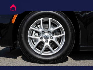 2024 Chrysler Voyager