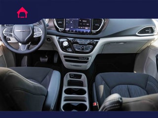 2024 Chrysler Voyager