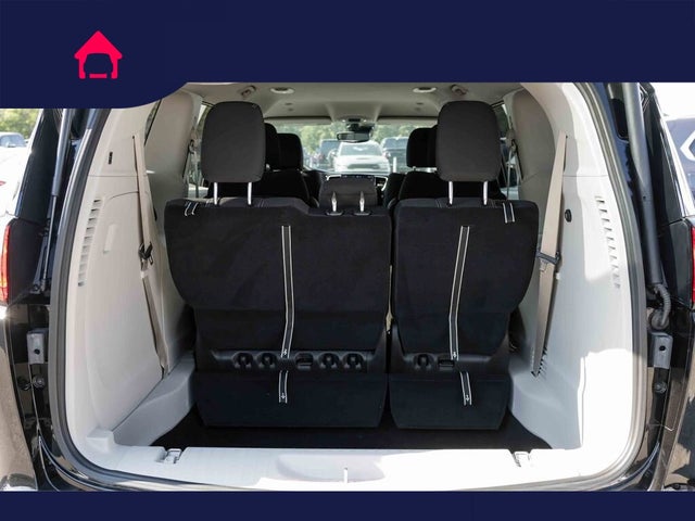 2024 Chrysler Voyager