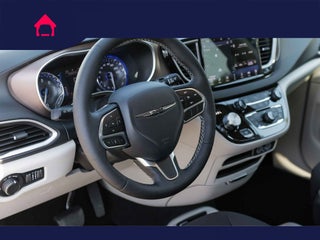 2024 Chrysler Voyager