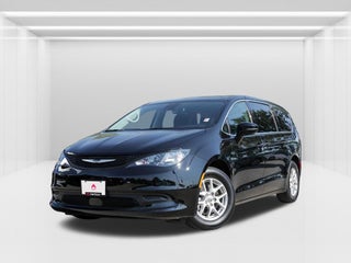 2024 Chrysler Voyager