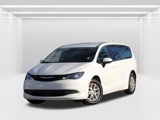 2023 Chrysler Voyager