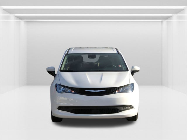 2023 Chrysler Voyager