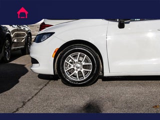 2023 Chrysler Voyager