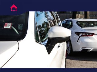 2023 Chrysler Voyager