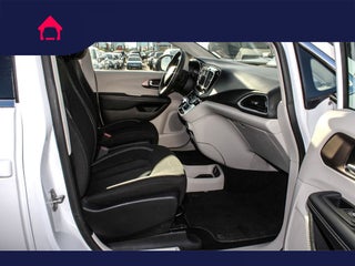 2023 Chrysler Voyager