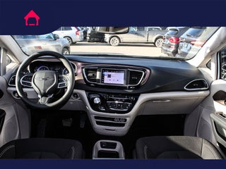 2023 Chrysler Voyager