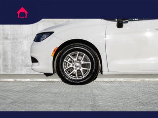 2023 Chrysler Voyager