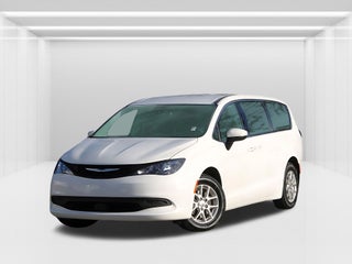 2023 Chrysler Voyager