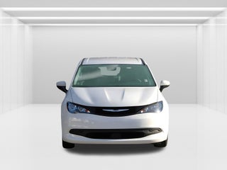 2023 Chrysler Voyager