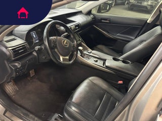2017 Lexus IS