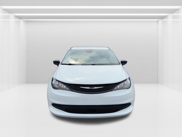 2024 Chrysler Voyager