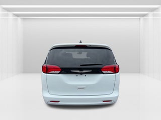2024 Chrysler Voyager