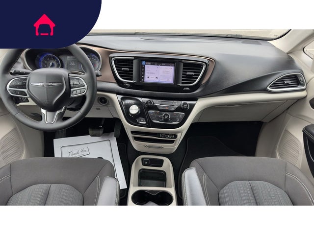 2024 Chrysler Voyager