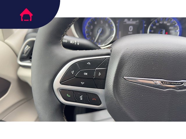 2024 Chrysler Voyager