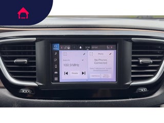 2024 Chrysler Voyager
