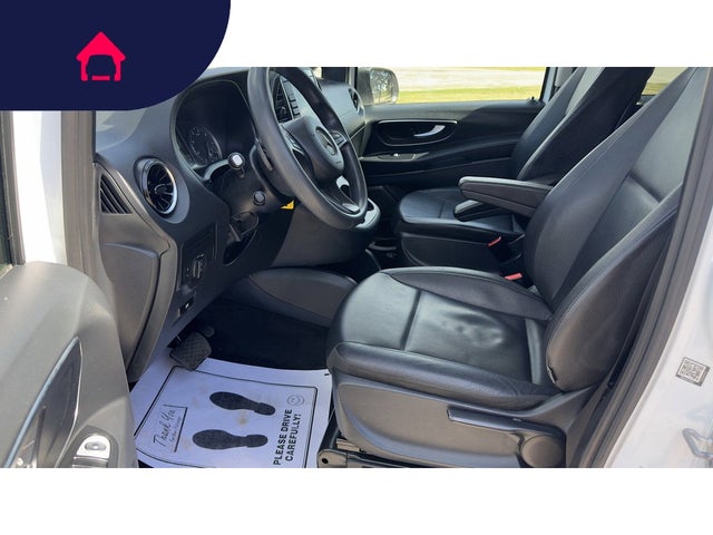 2022 Mercedes-Benz Metris Passenger Van