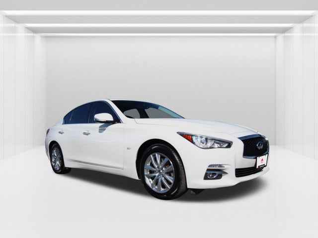 2017 INFINITI Q50
