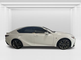 2022 Lexus IS
