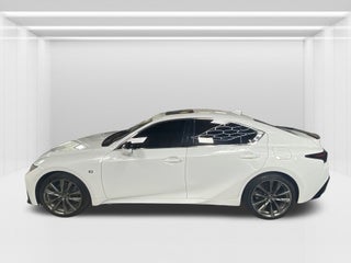 2022 Lexus IS