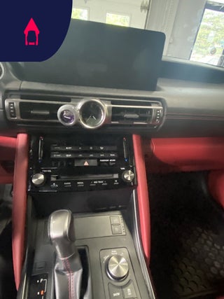 2022 Lexus IS