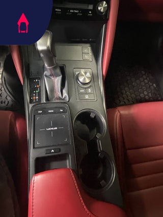 2022 Lexus IS