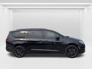 2022 Chrysler Pacifica