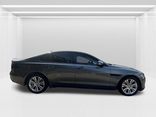 2016 Jaguar XF