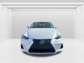 2017 Lexus IS