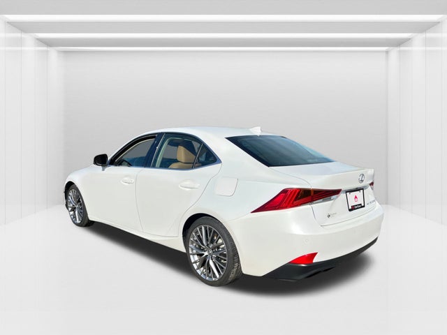 2017 Lexus IS