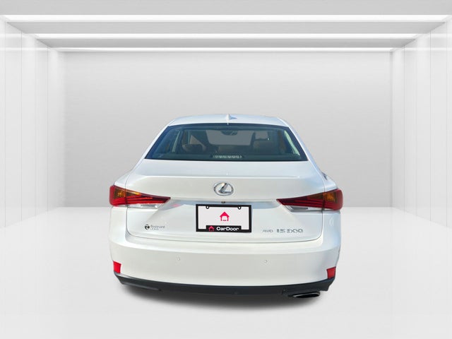 2017 Lexus IS