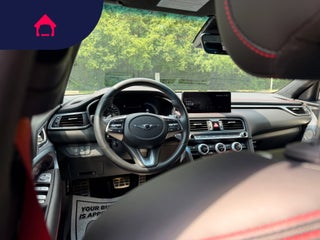 2023 Genesis G70