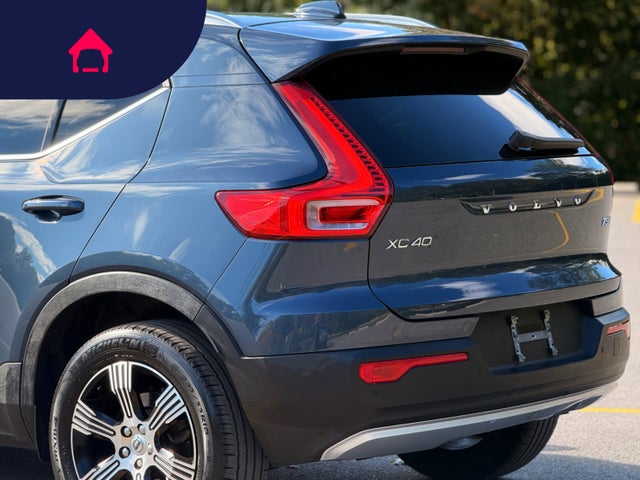 2022 Volvo XC40