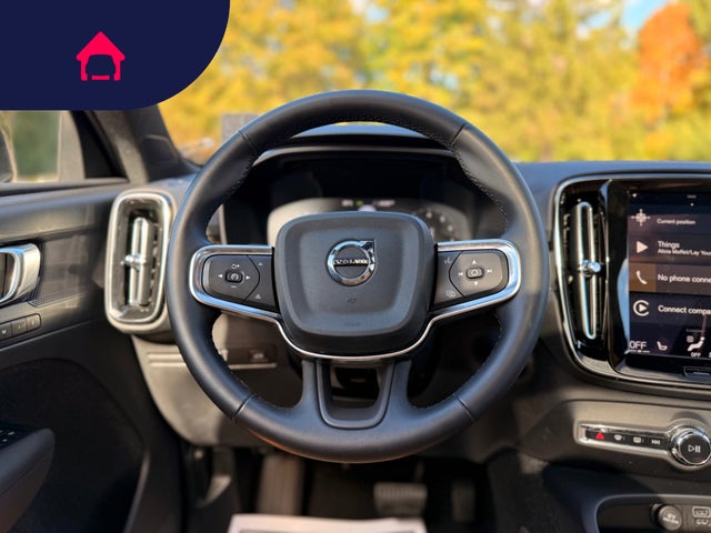 2022 Volvo XC40