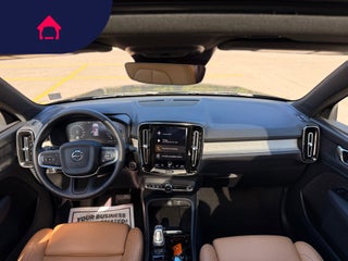 2022 Volvo XC40