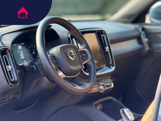 2022 Volvo XC40