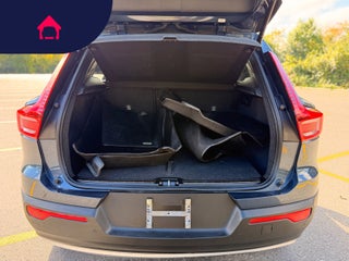 2022 Volvo XC40