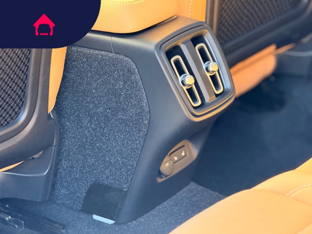 2022 Volvo XC40