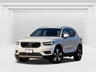 2022 Volvo XC40