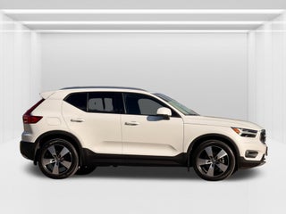 2022 Volvo XC40