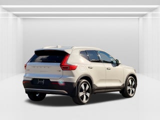 2022 Volvo XC40