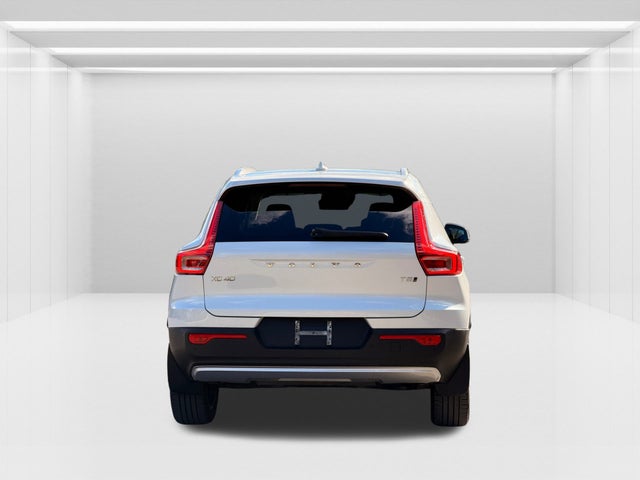 2022 Volvo XC40