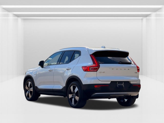2022 Volvo XC40