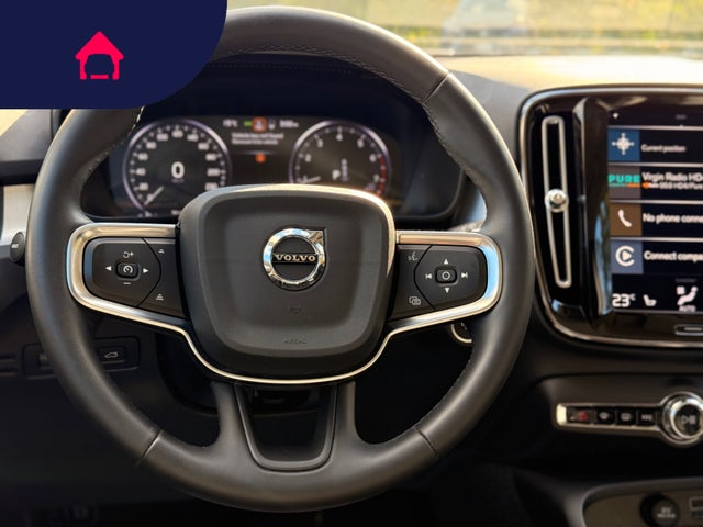 2022 Volvo XC40