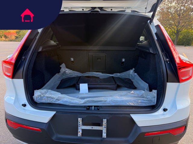2022 Volvo XC40