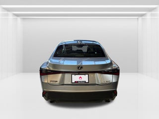 2021 Lexus IS