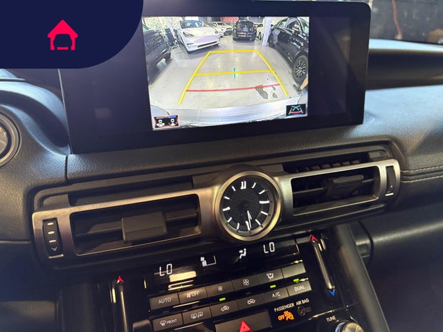 2021 Lexus IS